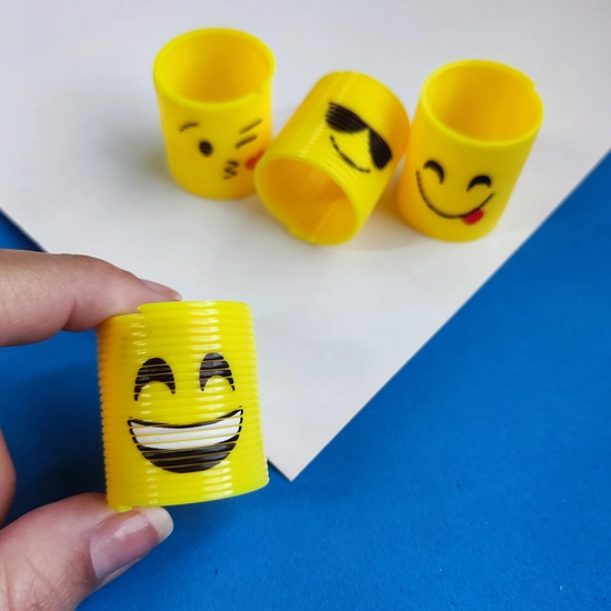 Kit c/12 Mini Brinquedos Mola Maluca Emoji